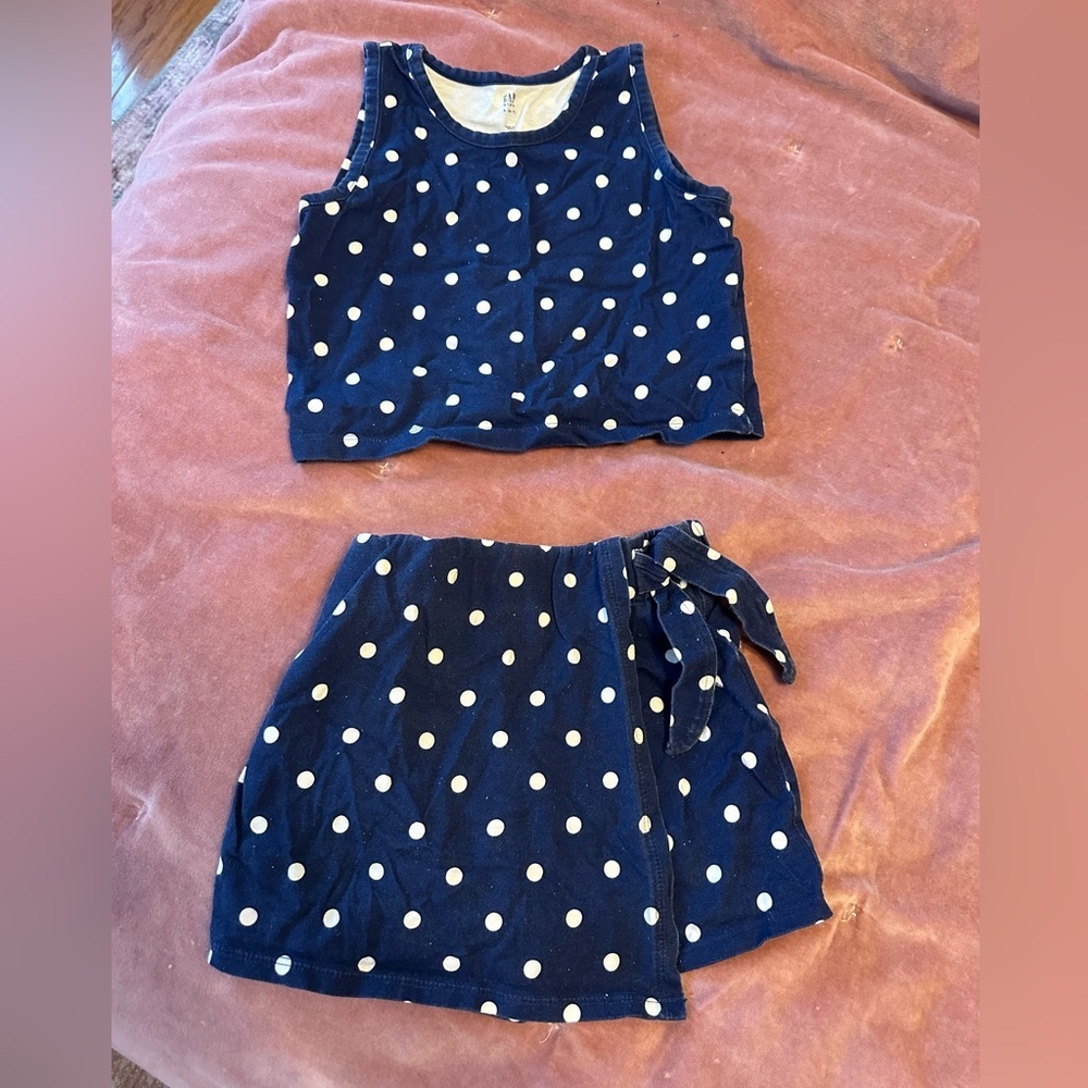 GAP Kids Navy and White Polka Dot Skort set